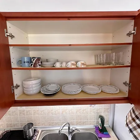 Vergian Apartment Agioi Theodoroi (Corinthia)